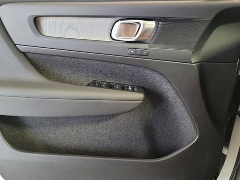 New 2026 Volvo XC40 B5 Core w/ Climate Package image 29