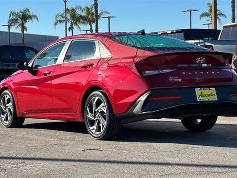 Certified 2025 Hyundai Elantra Sport image 6