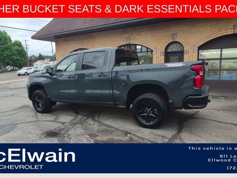 Used 2025 Chevrolet Silverado 1500 LT Trail Boss w/ Convenience Package II AWD/4WD image 7