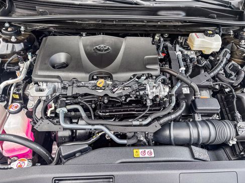 Used 2024 Toyota Camry XLE image 14