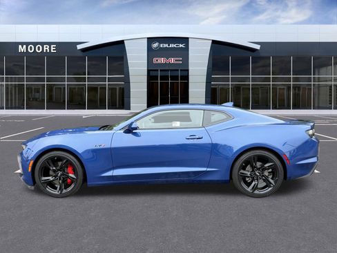 Used 2022 Chevrolet Camaro LT w/ RS Package RWD image 6