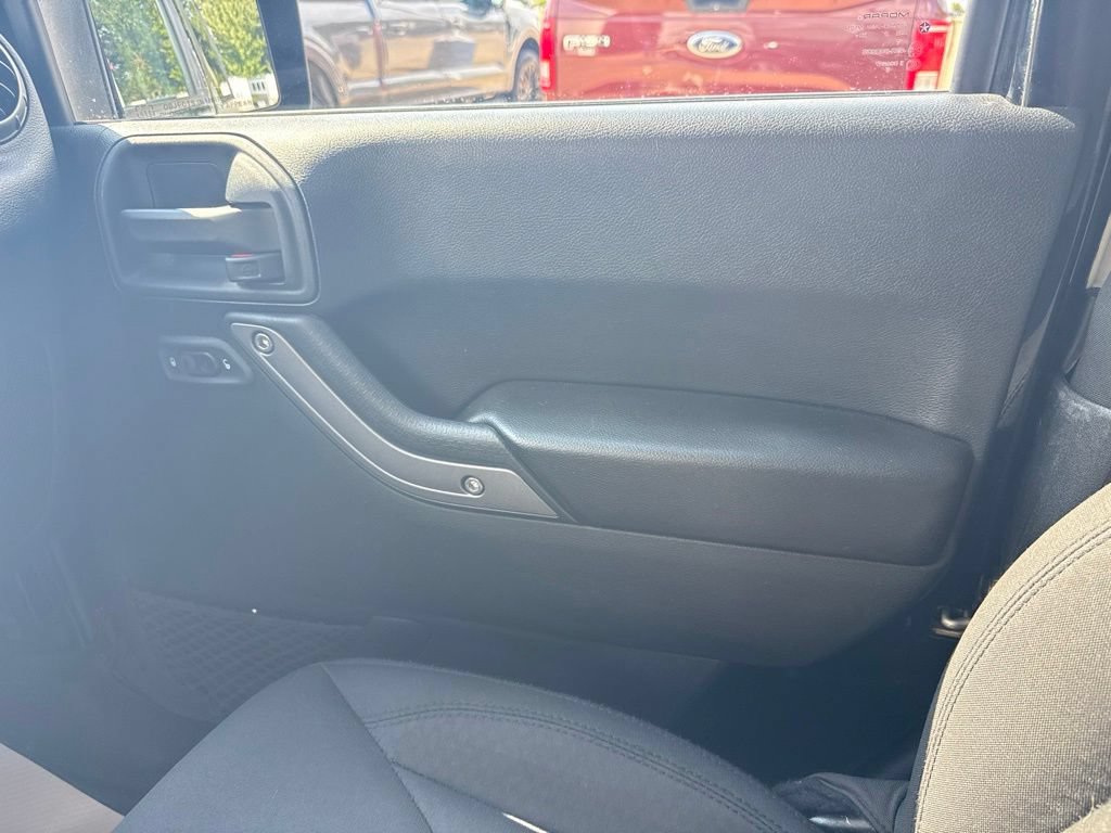 Used 2018 Jeep Wrangler Sport AWD/4WD image 20