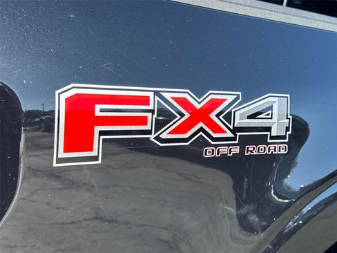 Used 2022 Ford F150 Lariat AWD/4WD image 8