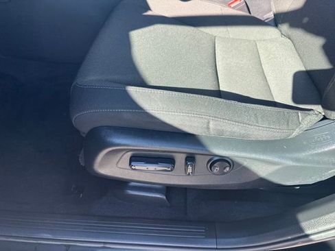 Used 2023 Honda CR-V EX image 8