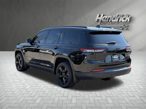 Used 2023 Jeep Grand Cherokee L Limited w/ Luxury Tech Group II AWD/4WD image 8
