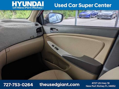 Used 2012 Hyundai Accent GLS w/ Premium Pkg 3 FWD image 16