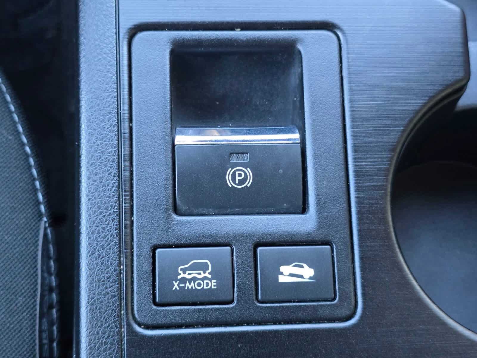 Used 2018 Subaru Outback 2.5i Premium AWD/4WD image 16