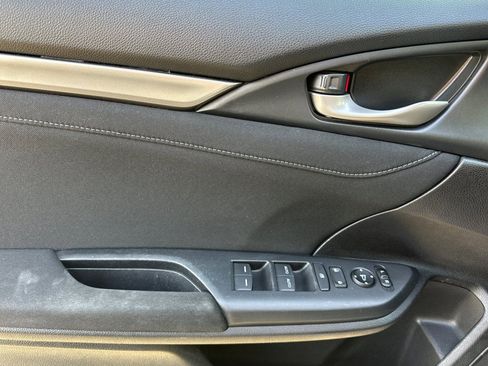 Used 2018 Honda Civic EX image 12