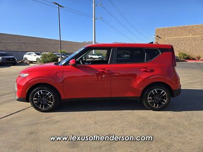 Used 2022 Kia Soul LX