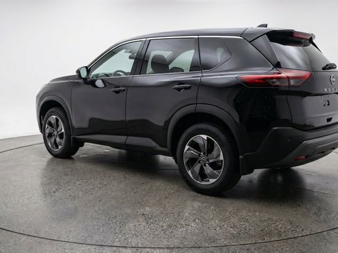 Used 2025 Nissan Rogue SV FWD image 6
