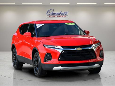 Used 2022 Chevrolet Blazer LT FWD image 2