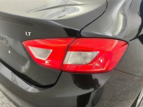Used 2017 Chevrolet Cruze LT w/ Convenience Package FWD image 32