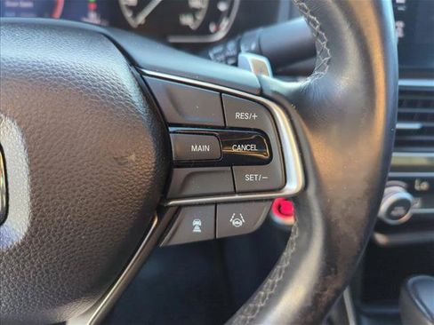 Used 2018 Honda Accord Sport image 14