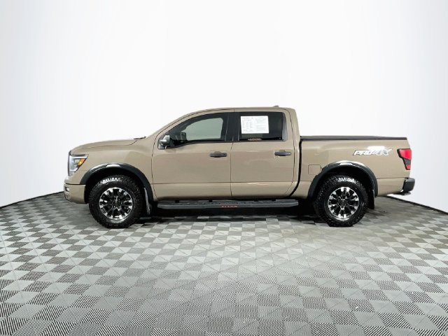 Used 2022 Nissan Titan PRO-4X w/ Pro-4x Convenience Package AWD/4WD image 5
