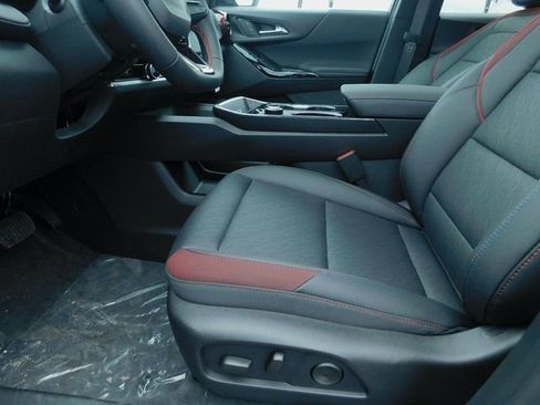 New 2025 Chevrolet Equinox RS AWD/4WD image 21