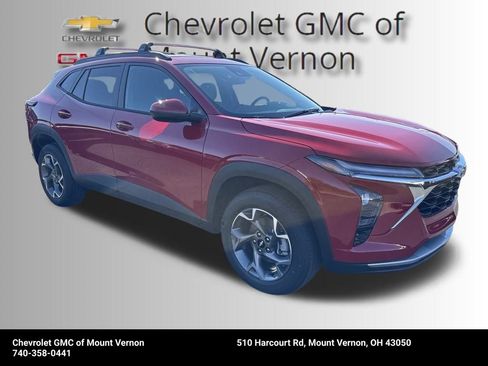 New 2026 Chevrolet Trax LT w/ Driver Confidence Package image 7