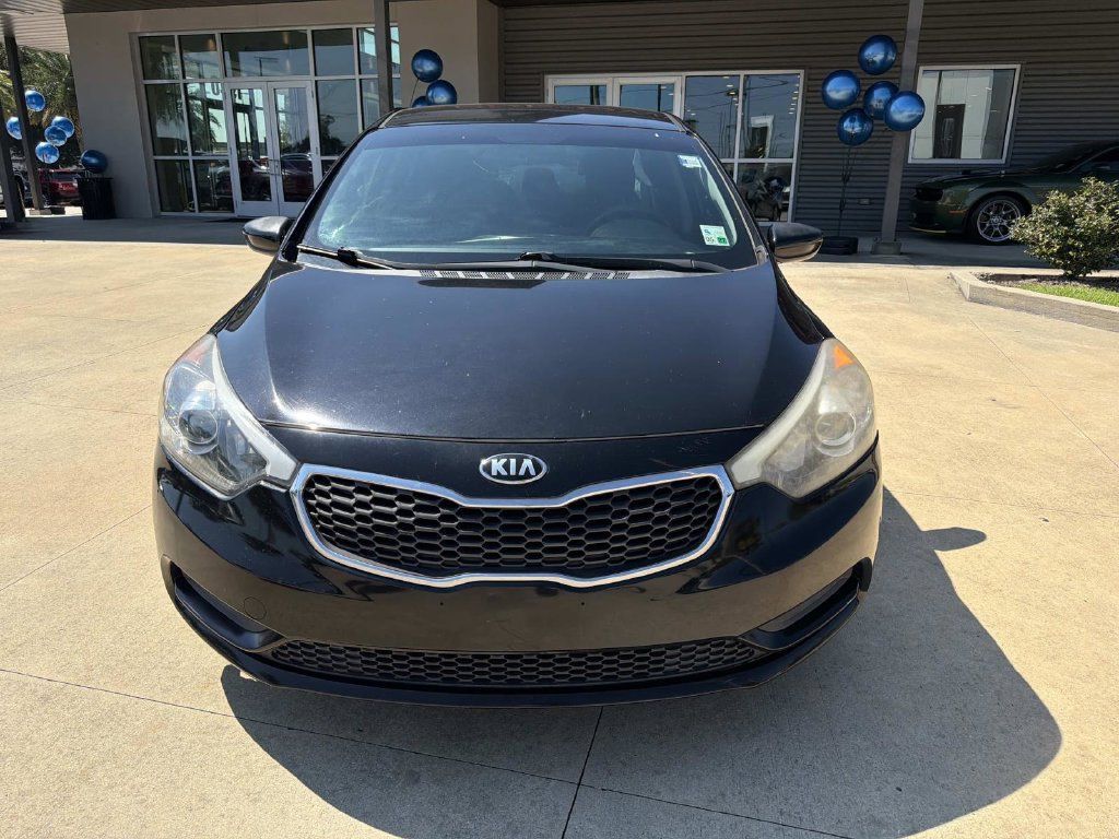 Used 2016 Kia Forte LX FWD image 2