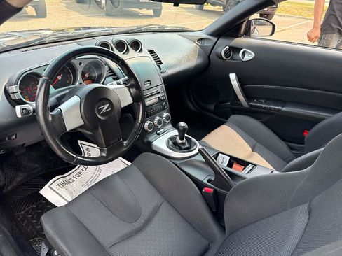 Used 2006 Nissan 350Z Coupe RWD image 10