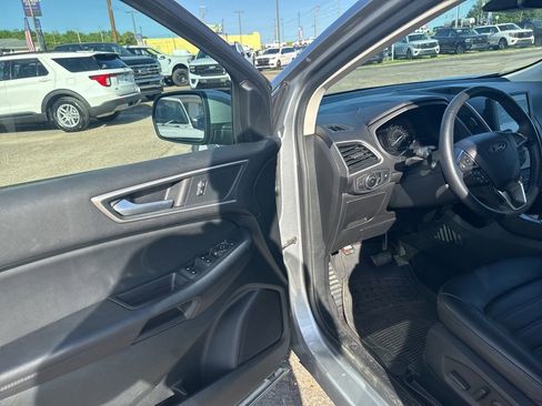 Used 2024 Ford Edge SEL image 25