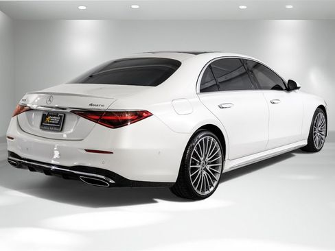 Used 2023 Mercedes-Benz S 500 S 500 image 9