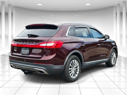 Used 2017 Lincoln MKX Select w/ Select Plus Package FWD image 3