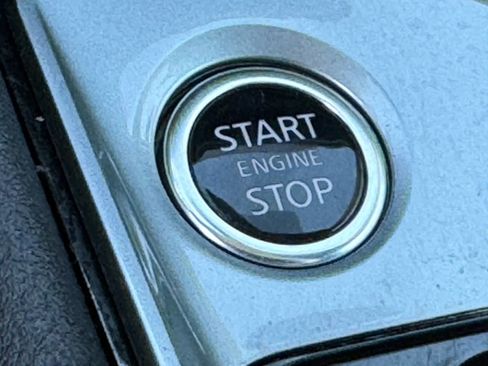 Used 2024 Nissan Altima 2.5 SV image 33