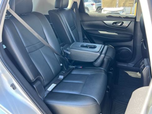 Used 2016 Nissan Rogue SL AWD/4WD image 13
