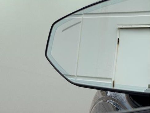 Used 2021 Polestar Polestar 2 image 39