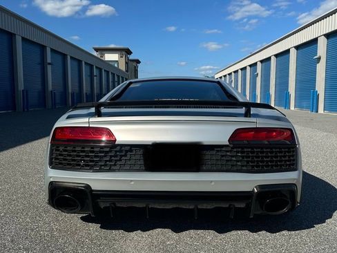 Used 2017 Audi R8 V10 plus image 11