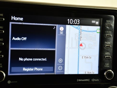 Used 2021 Toyota Highlander XLE image 26