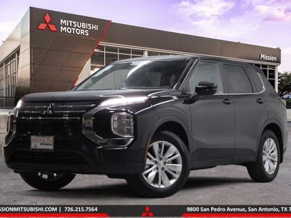 New 2025 Mitsubishi Outlander ES