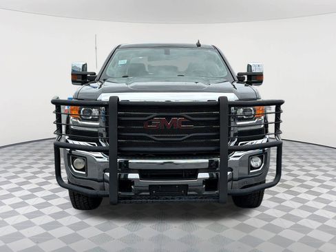 Used 2018 GMC Sierra 2500 SLT image 2