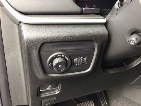 New 2026 Jeep Grand Cherokee L Limited AWD/4WD image 17