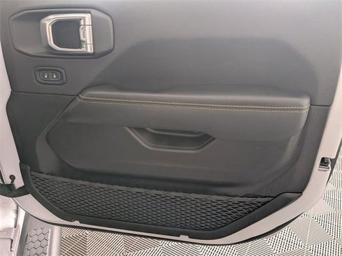 Used 2024 Jeep Wrangler Sahara w/ Technology Group image 34