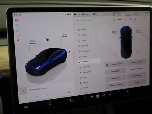 Used 2023 Tesla Model 3 Standard Range RWD image 33