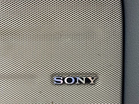 Used 2011 Ford F150 Platinum image 21