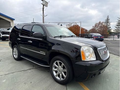 Used 2010 GMC Yukon Denali image 4