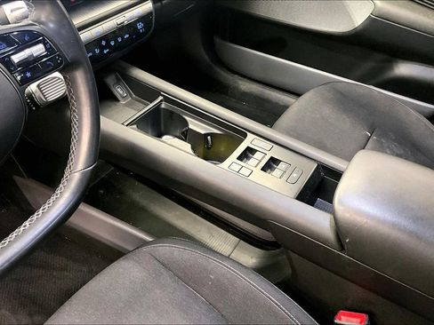 Used 2024 Hyundai Ioniq 6 SEL RWD image 16