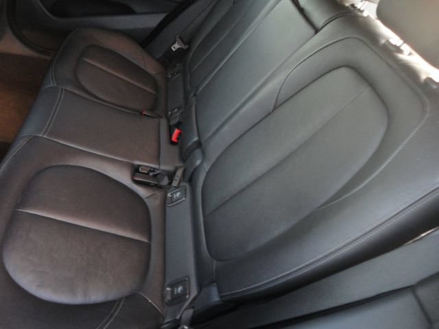 Used 2017 BMW X1 xDrive28i AWD/4WD image 11
