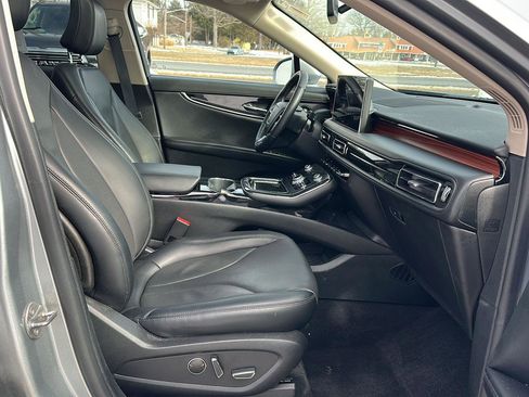 Certified 2023 Lincoln Nautilus Reserve w/ Luxury Package image 19