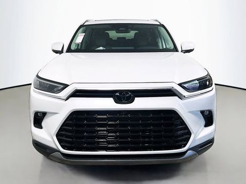 New 2026 Toyota Grand Highlander FWD image 7
