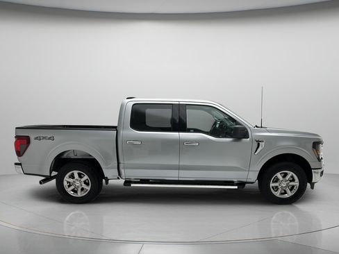 Used 2025 Ford F150 XLT w/ Equipment Group 301A Standard AWD/4WD image 4