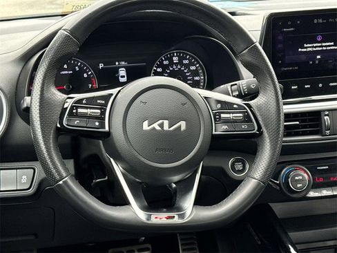 Used 2023 Kia Forte GT-Line image 9