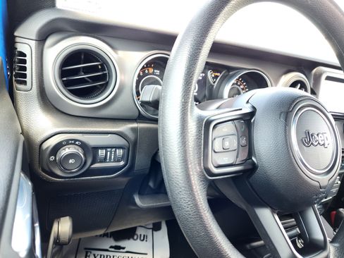 Used 2022 Jeep Wrangler Sport AWD/4WD image 24