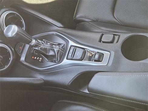 Used 2020 Chevrolet Camaro LT w/ RS Package image 20