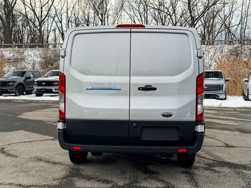 Used 2023 Ford E-Transit Low Roof image 4
