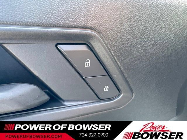 New 2026 Chevrolet Colorado Trail Boss w/ LPO, Tailgate Decal Package AWD/4WD image 8