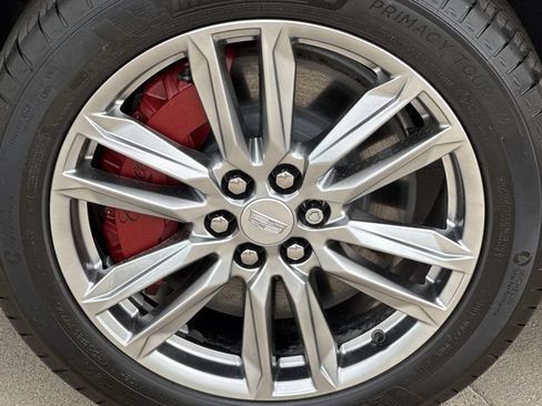 Used 2026 Cadillac XT5 Sportv w/ LPO, Floor Liner Package AWD/4WD image 14