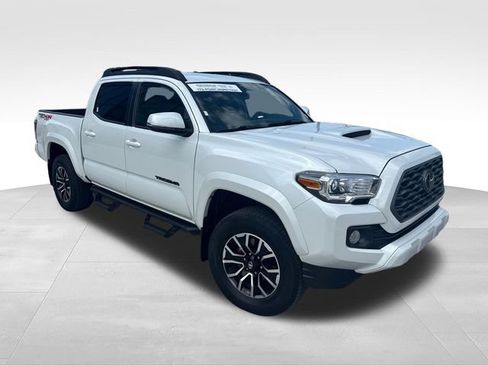 Used 2023 Toyota Tacoma TRD Sport w/ Technology Package AWD/4WD image 7