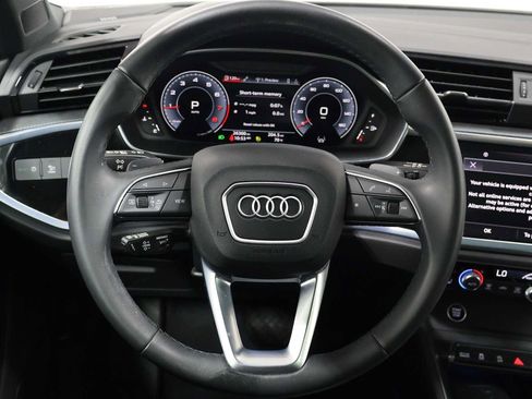 Used 2023 Audi Q3 2.0T Premium Plus w/ Premium Plus Package AWD/4WD image 22